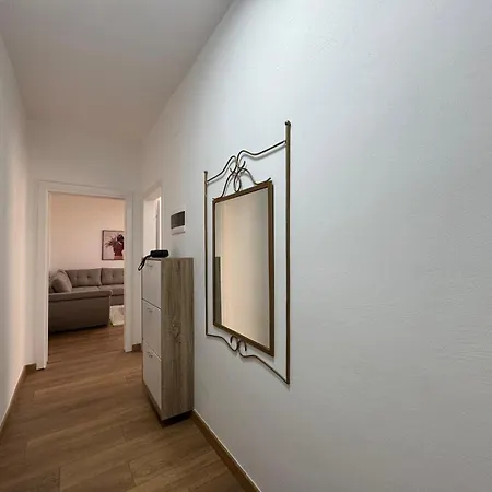 Sunrise Apartament 地拉那
