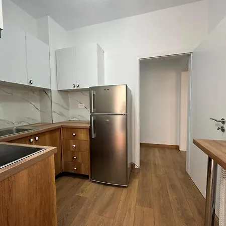 Sunrise Apartament 公寓 地拉那