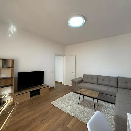 Sunrise Apartament 公寓