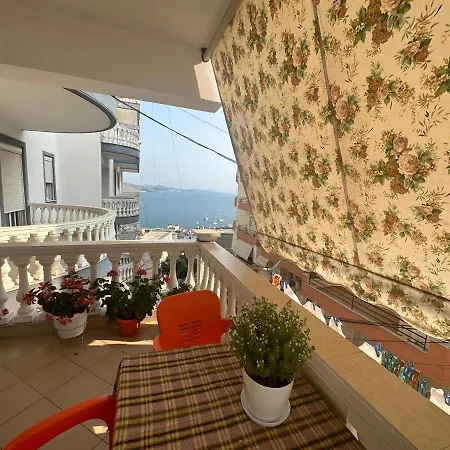شقة Sunrise Apartament ساراندا